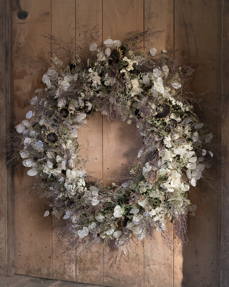Everlasting "Light and Dark" Wreath