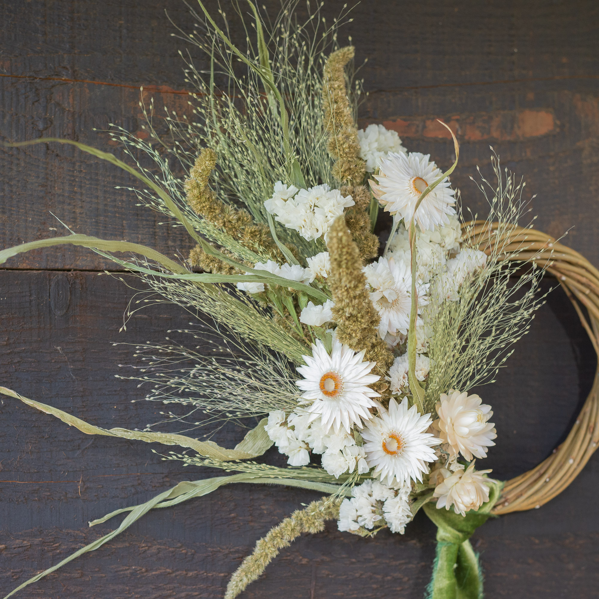 Mini Wreath - Green & White - Image 2